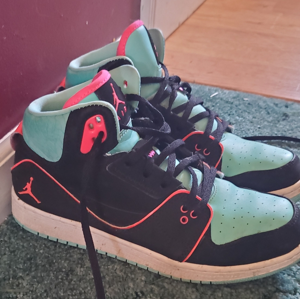 Nike Air Jordan's Flight 1